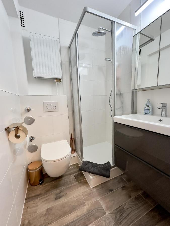 Apartment Fuer 3 Gaeste Mit Kostenlosen Parkplaetzen Und Lift 汉诺威 外观 照片