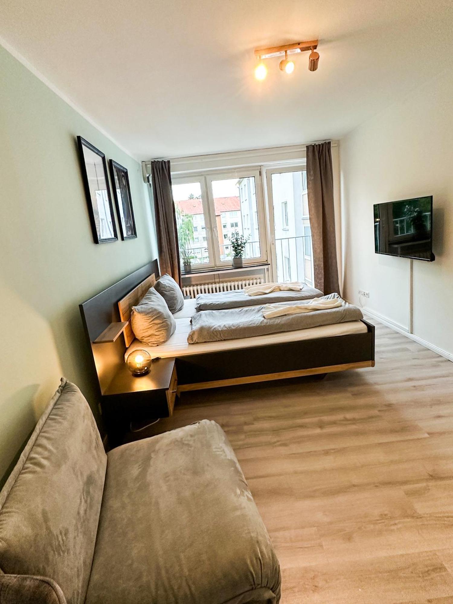 Apartment Fuer 3 Gaeste Mit Kostenlosen Parkplaetzen Und Lift 汉诺威 外观 照片