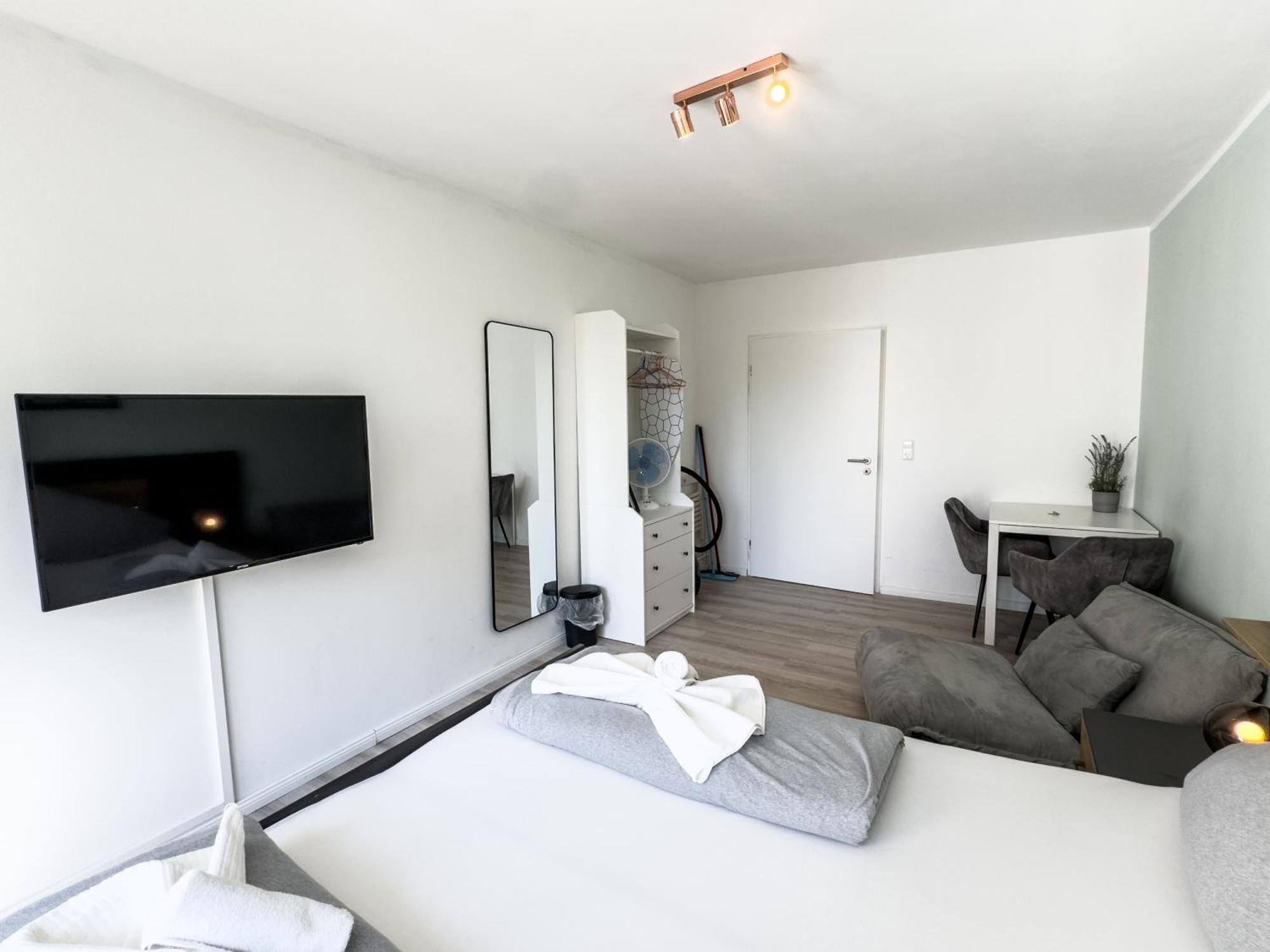 Apartment Fuer 3 Gaeste Mit Kostenlosen Parkplaetzen Und Lift 汉诺威 外观 照片